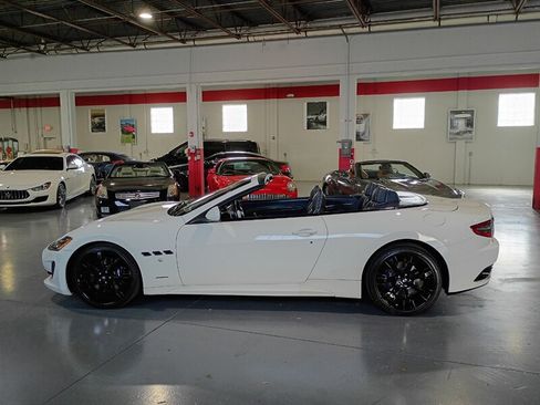 Used 2016 Maserati GranTurismo Sport RWD image 2