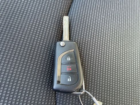 Used 2025 Toyota RAV4 LE image 22