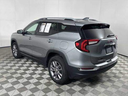 Used 2024 GMC Terrain SLT image 6