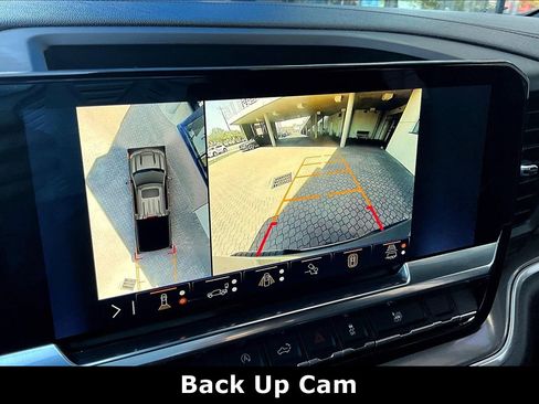 Used 2024 Chevrolet Silverado 1500 High Country w/ Technology Package AWD/4WD image 15