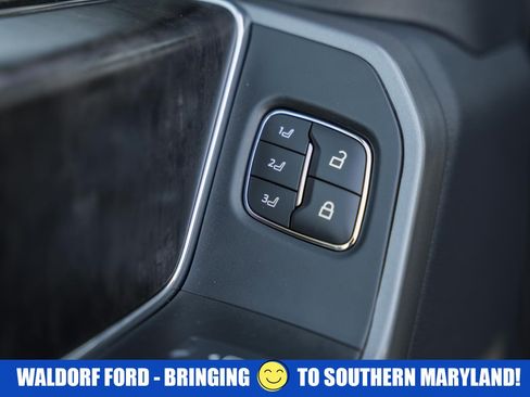 Used 2025 Ford F250 Lariat w/ Lariat Ultimate Package image 47