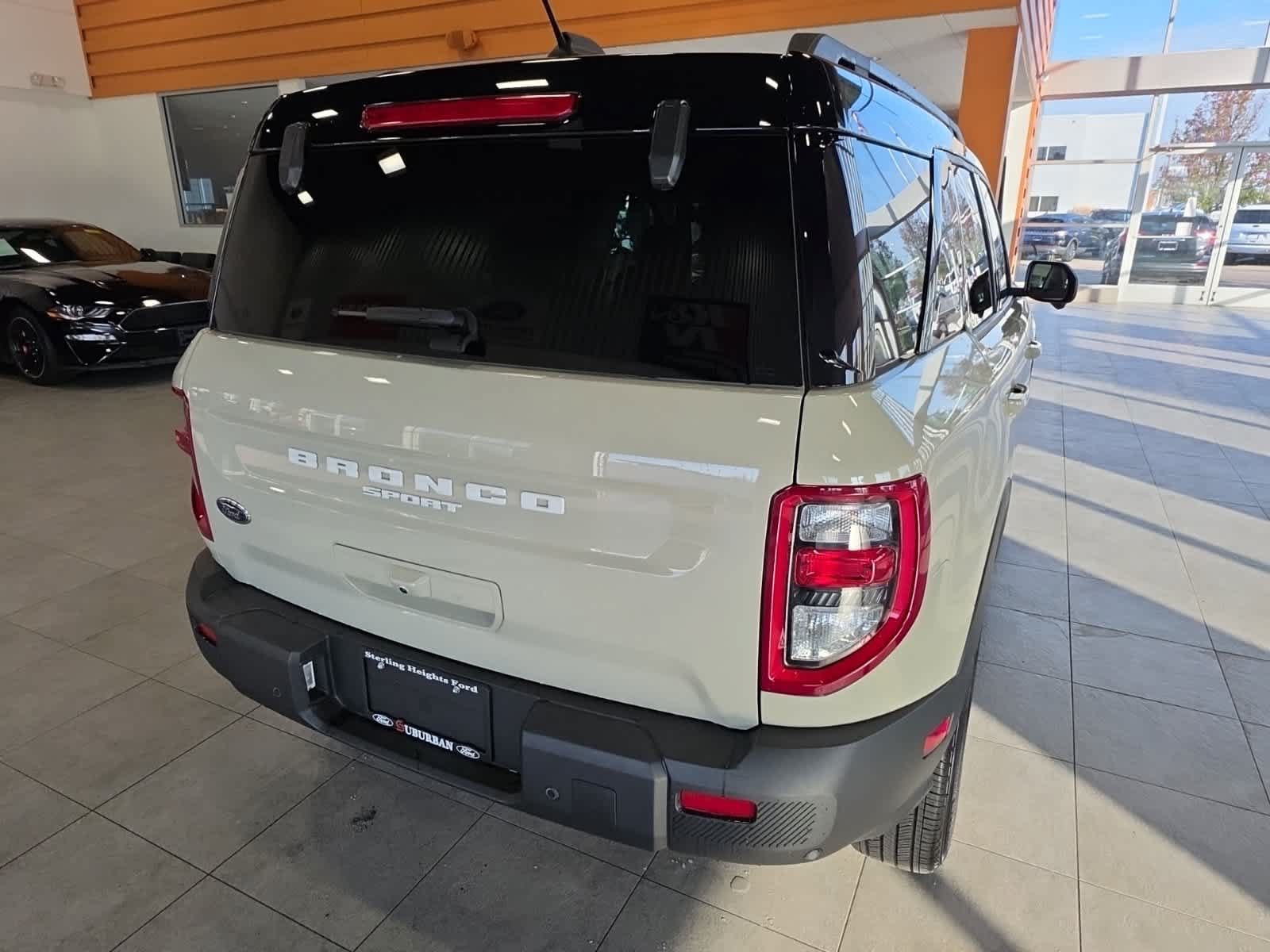 Used 2025 Ford Bronco Sport Outer Banks w/ Outer Banks Tech Package+ AWD/4WD image 9