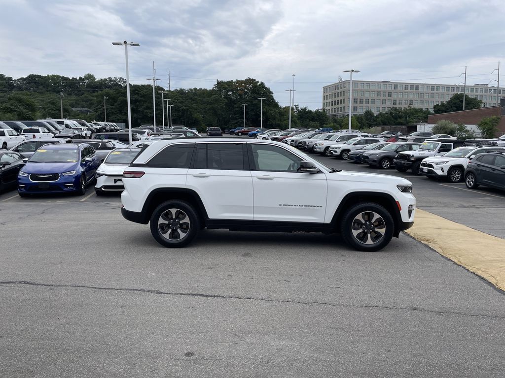 Used 2024 Jeep Grand Cherokee Limited 4xe AWD/4WD image 8