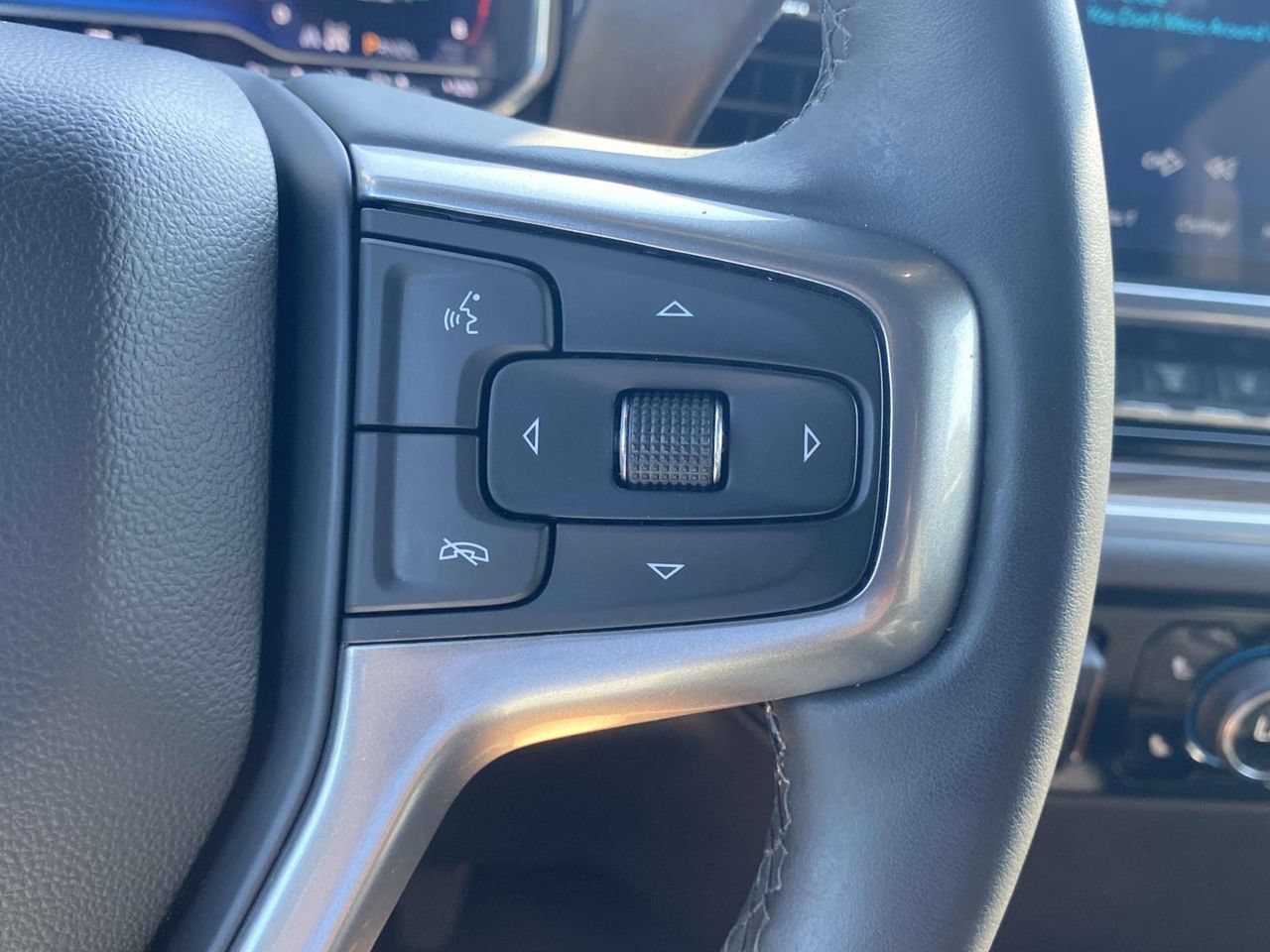 Used 2025 Chevrolet Silverado 2500 LT w/ Convenience Package AWD/4WD image 31