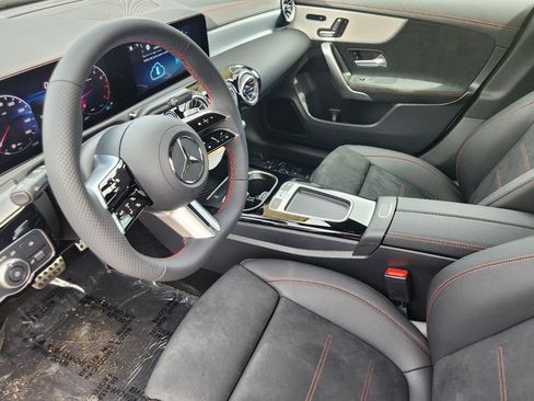New 2025 Mercedes-Benz CLA 250 4MATIC image 11