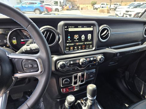 Certified 2023 Jeep Wrangler Unlimited Rubicon 4xe AWD/4WD image 14