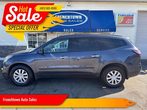 Used 2013 Chevrolet Traverse LS image 1