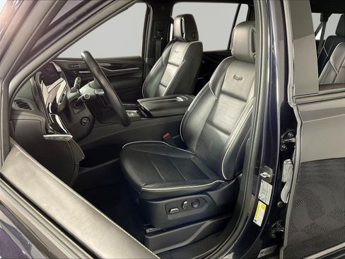 Used 2022 Cadillac Escalade ESV Sport AWD/4WD image 21
