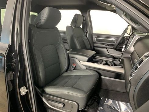 Used 2025 RAM 1500 Big Horn AWD/4WD image 38