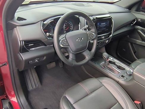 Used 2023 Chevrolet Traverse RS w/ LPO, Floor Liner Package image 9