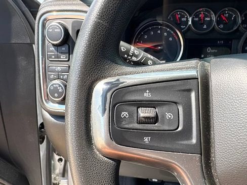 Used 2020 Chevrolet Silverado 1500 LT AWD/4WD image 18