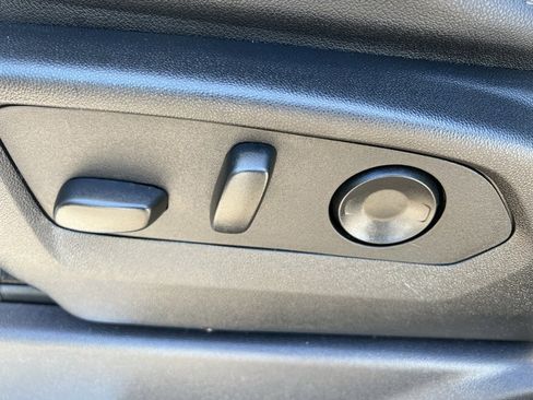 Used 2024 Chevrolet Silverado 2500 LTZ w/ LTZ Convenience Package image 28