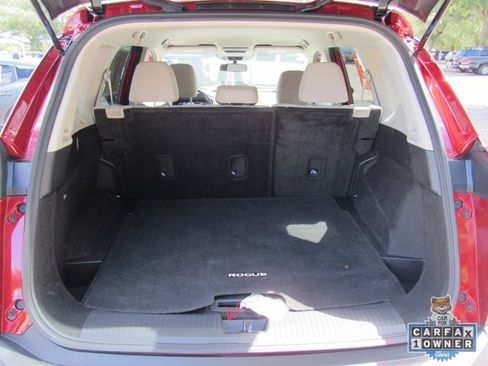 Certified 2023 Nissan Rogue SV FWD image 7