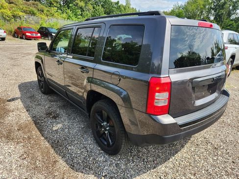 Used 2015 Jeep Patriot Sport w/ Power Value Group FWD image 7