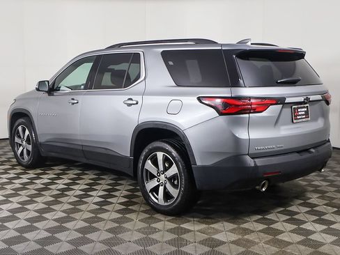 Used 2023 Chevrolet Traverse LT w/ LT Premium Package AWD/4WD image 13