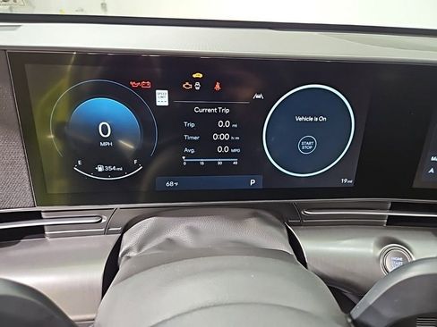 Used 2025 Hyundai Kona Limited image 17