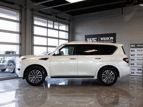 Used 2024 Nissan Armada SL w/ Cargo Package image 1