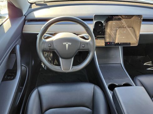 Used 2019 Tesla Model 3 Standard Range image 25