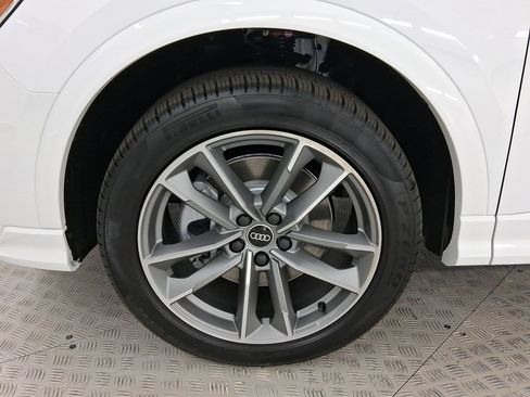 New 2025 Audi Q3 2.0T Premium image 11