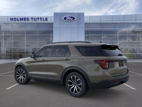 New 2026 Ford Explorer ST-Line RWD image 4