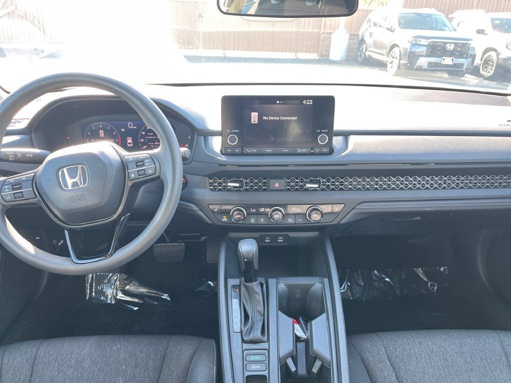Used 2024 Honda Accord EX image 12