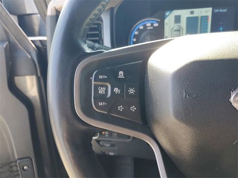 Used 2022 Ford Bronco Wildtrak image 19