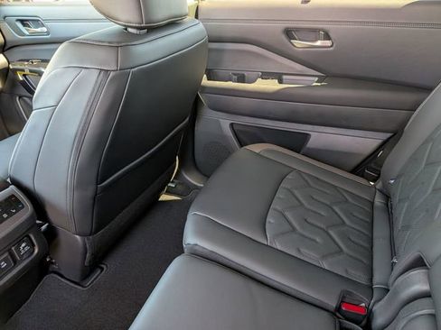 New 2026 Nissan Pathfinder Platinum w/ Cargo Package FWD image 32