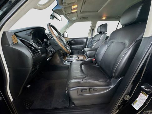 Used 2017 INFINITI QX80 4WD w/ Driver Assistance Package image 25