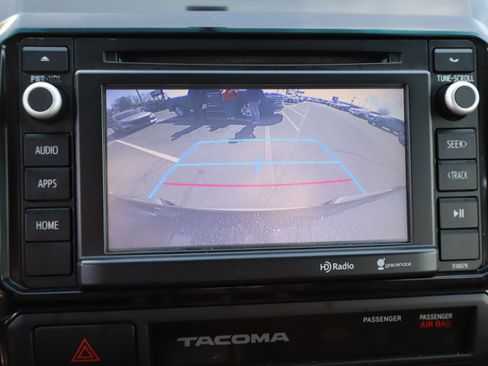 Used 2015 Toyota Tacoma PreRunner w/ TRD Sport Package image 29