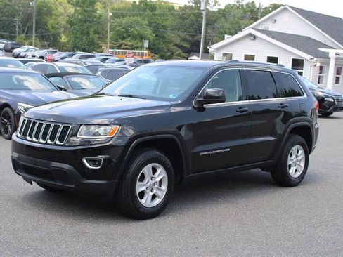 Used 2014 Jeep Grand Cherokee Laredo w/ Quick Order Package 23E AWD/4WD image 3