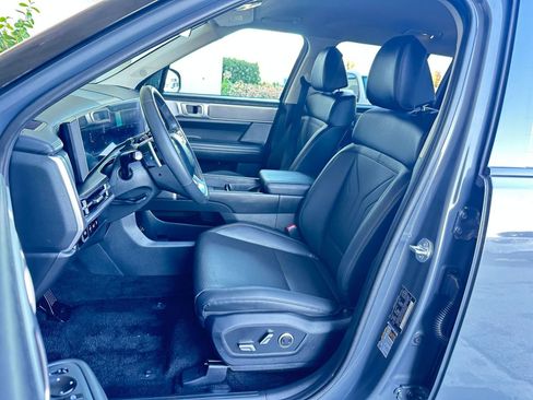 Used 2025 Hyundai Santa Fe SEL image 38