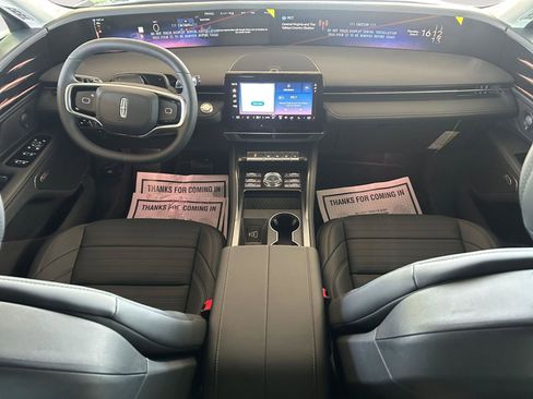 New 2026 Lincoln Nautilus Reserve AWD/4WD image 10