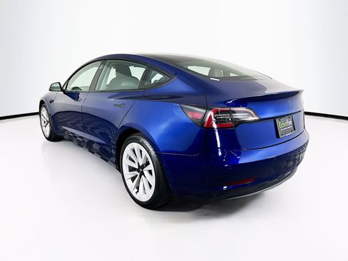 Used 2021 Tesla Model 3 Standard Range Plus RWD image 5
