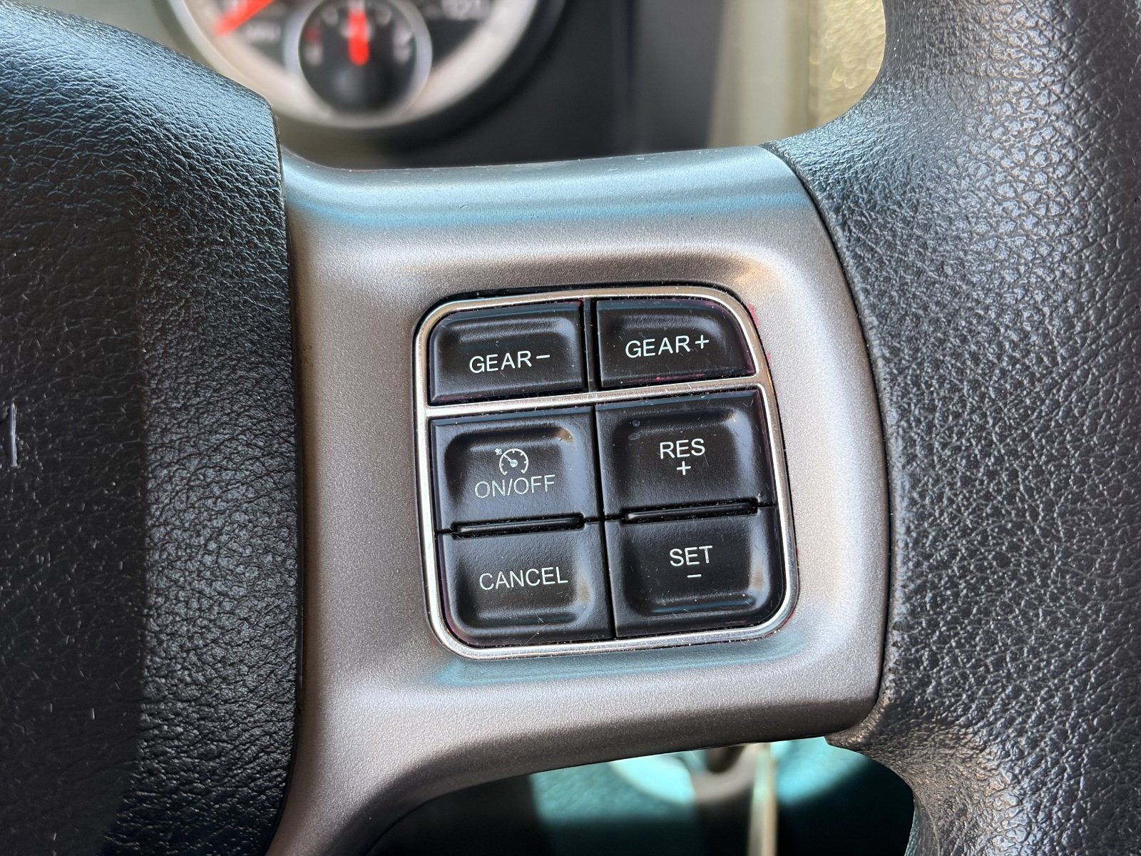 Used 2022 RAM 1500 Classic SLT RWD image 25