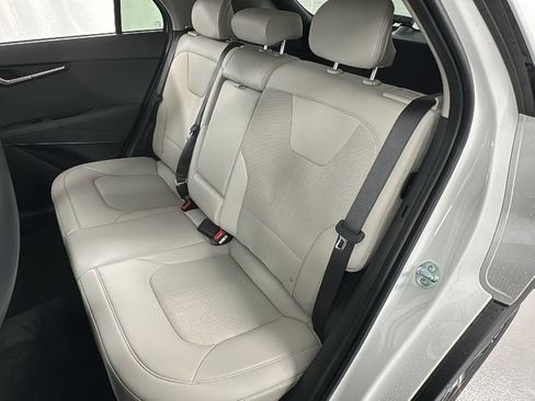 New 2025 Kia Niro EX image 12