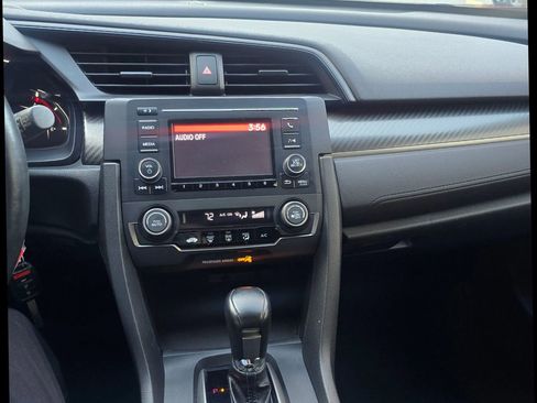 Used 2018 Honda Civic Sport image 19