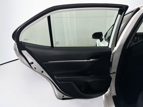 Used 2024 Toyota Camry SE FWD image 24
