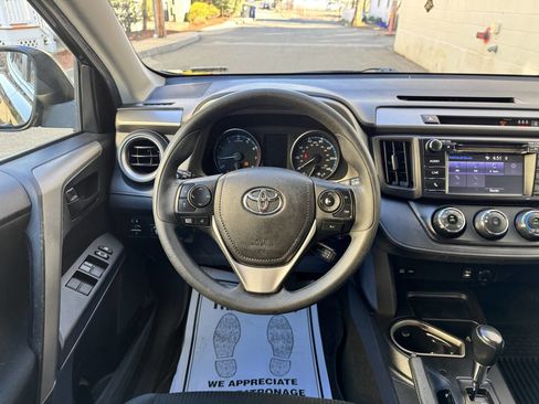 Used 2017 Toyota RAV4 LE image 24