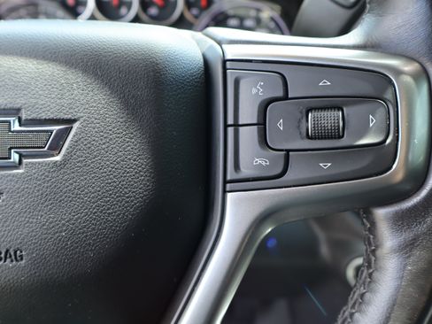 Used 2021 Chevrolet Silverado 1500 LT Trail Boss w/ Convenience Package II AWD/4WD image 28
