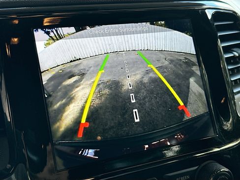 Used 2019 Jeep Grand Cherokee High Altitude image 14