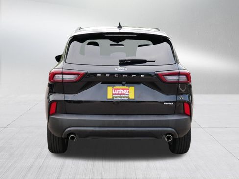 Used 2025 Ford Escape ST-Line AWD/4WD image 6