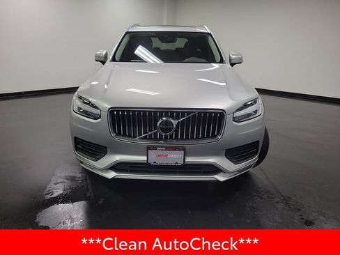 Used 2022 Volvo XC90 T5 Momentum AWD/4WD image 3