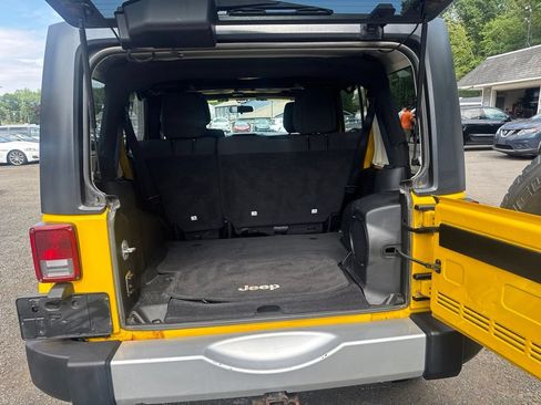 Used 2011 Jeep Wrangler Unlimited Sahara w/ Dual Top Group AWD/4WD image 40