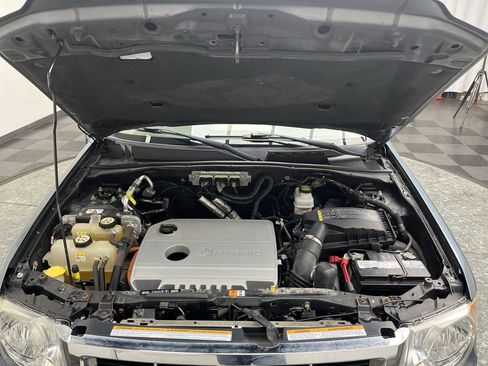 Used 2010 Ford Escape Limited image 25