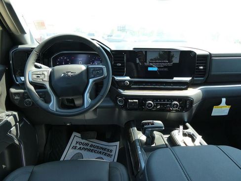 New 2026 Chevrolet Silverado 1500 LT Trail Boss w/ Convenience Package II AWD/4WD image 16
