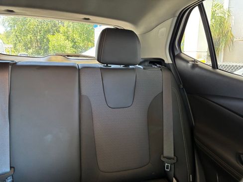 Used 2025 Buick Encore GX Preferred FWD image 37