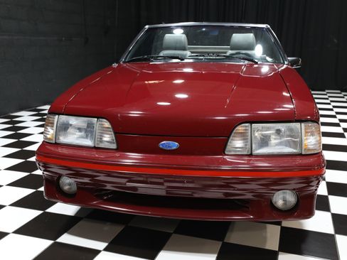 Used 1987 Ford Mustang GT RWD image 18