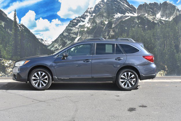 Used 2017 Subaru Outback 2.5i Limited AWD/4WD image 7