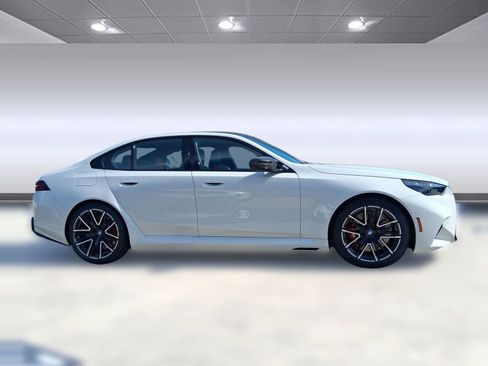 New 2026 BMW M5 w/ Carbon Package image 8