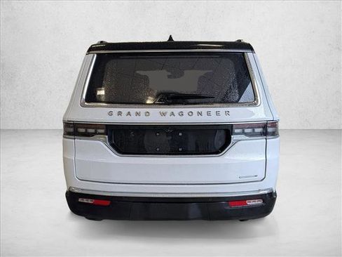 Used 2024 Jeep Grand Wagoneer Series III w/ Rear Seat Video Group 1 AWD/4WD image 7